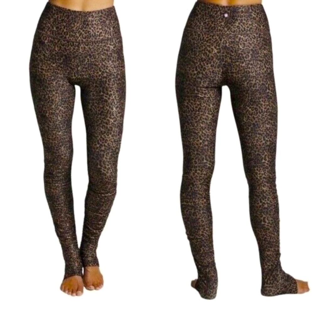Kira Grace Flirt High Waist Leopard Print Leggings
